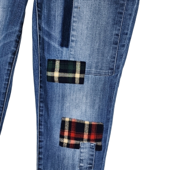 SEVEN7 HIGH RISE SLIM STRAIGHT PATCHWORK JEANS - Picture 5 of 9